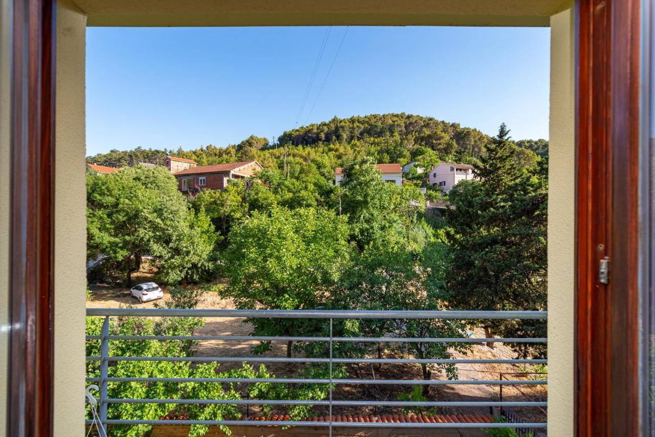 Apartments Maris Novigrad  Exteriör bild